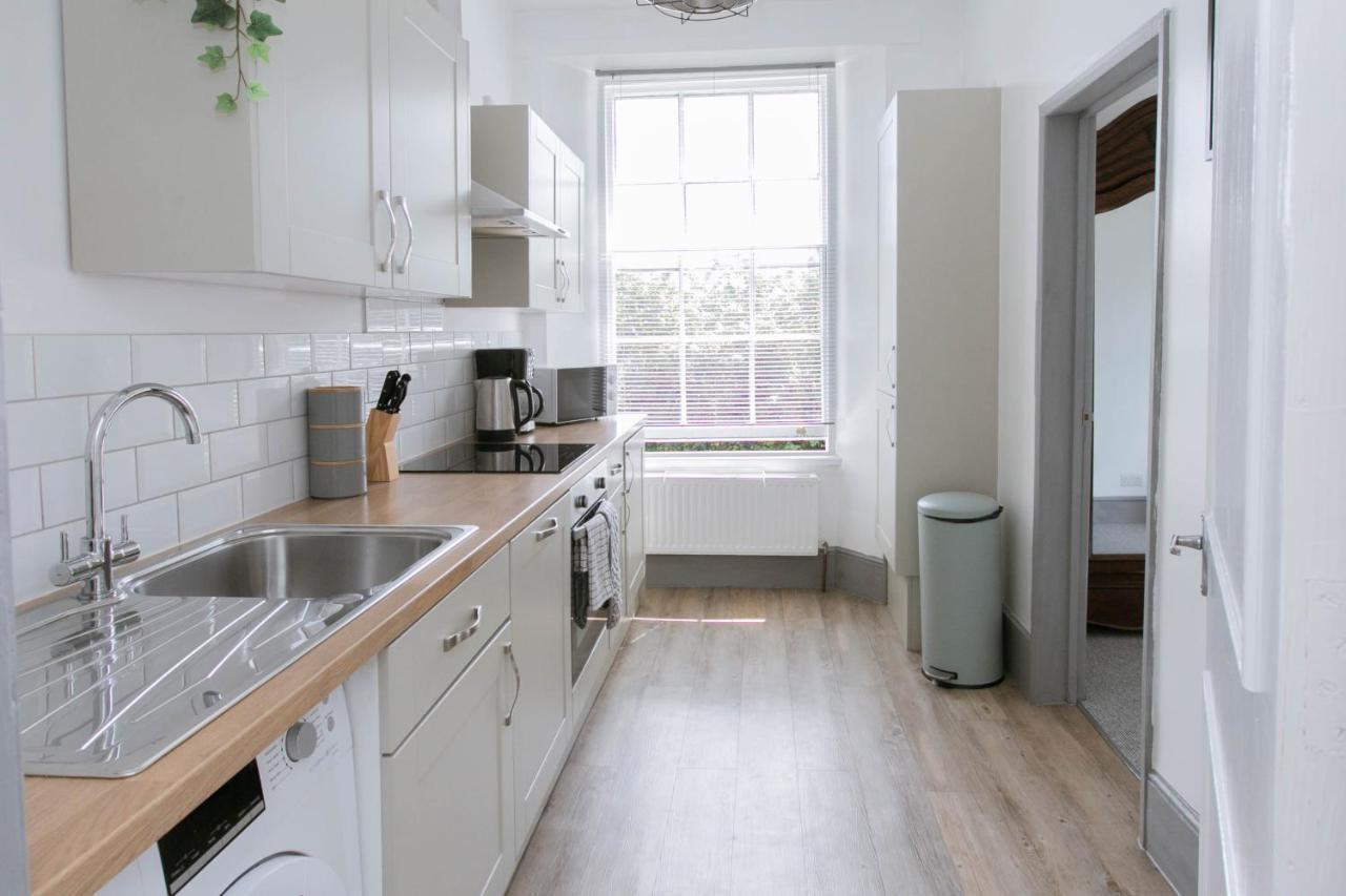 Spacious Apartment, Free Parking, Central Location Near To Uni, Hospital, Town Exeter Eksteriør billede